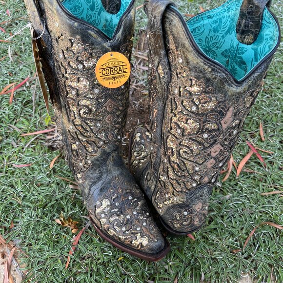Corral Women's New Ash Grey Inlay & Studs & Crystal Western Boots, Size 9 - Picture 3 of 15